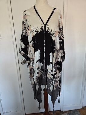 Vince Camuto Black Cream Floral Open Duster with Tassels